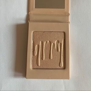 Kylie Cosmetics Highlighter - Cotton Candy Cream